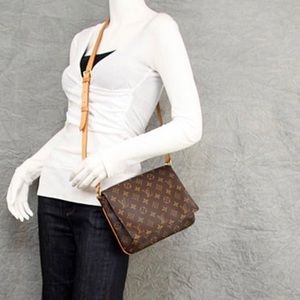 Louis Vuitton Mussette Tango with long strap